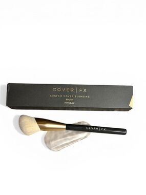 COVER FX Custom Cover Foundation Blending Brush - High Density NIB $39